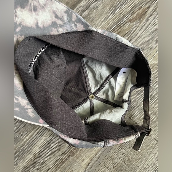 Lululemon Athletica Gray and Pink Tie-Dye Cap - Picture 3 of 7